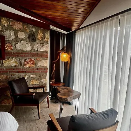 Hodinový hotel Masklavi