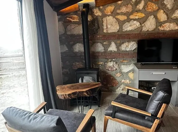 ラブホテル Masklavi *