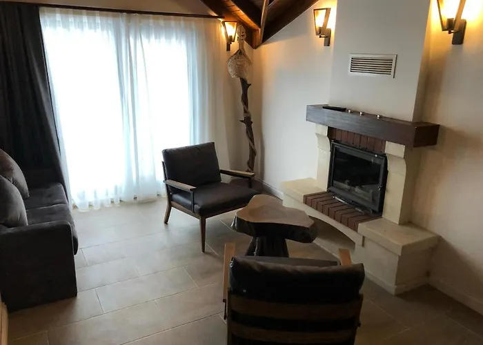 ラブホテル Masklavi *