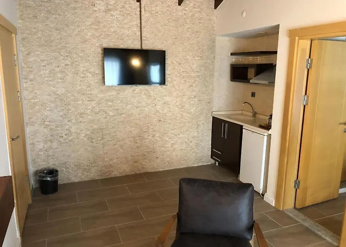 ラブホテル Masklavi *