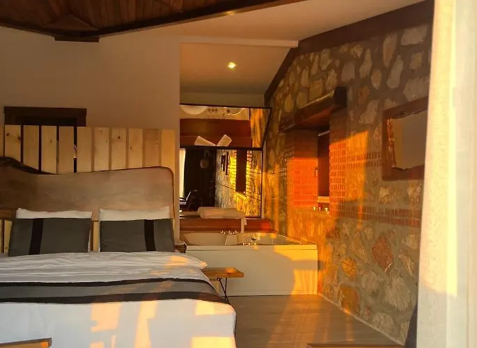 ラブホテル Masklavi