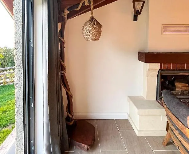 ラブホテル Masklavi Kestel (Bursa)